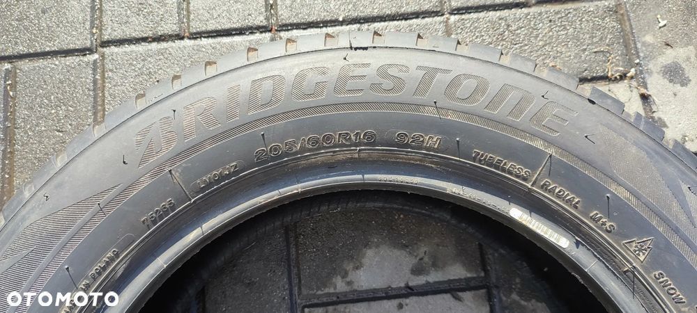 OPONY ZIMOWE 205/60R16 92H BRIDGESTONE BLIZZAK LM001 (3919) ZIMA 2 SZTUKI PARA - 4