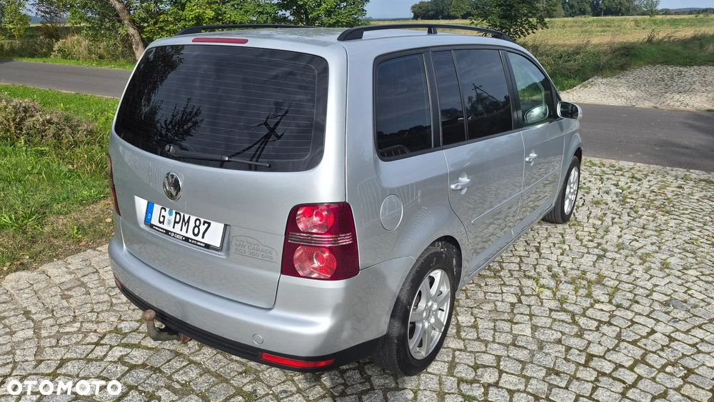 Volkswagen Touran 1.9 TDI Q-Line - 1