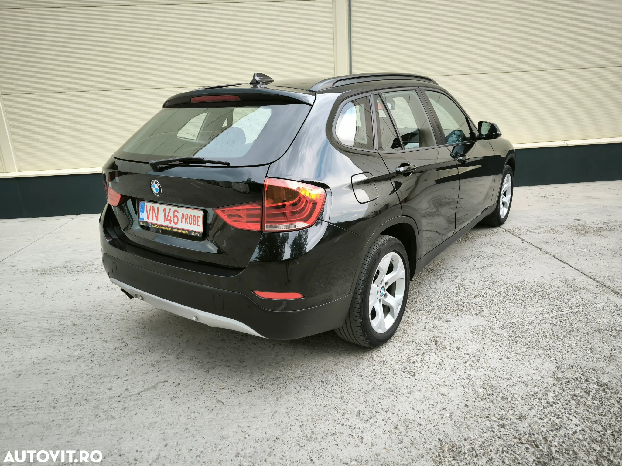 BMW X1 sDrive18d - 11