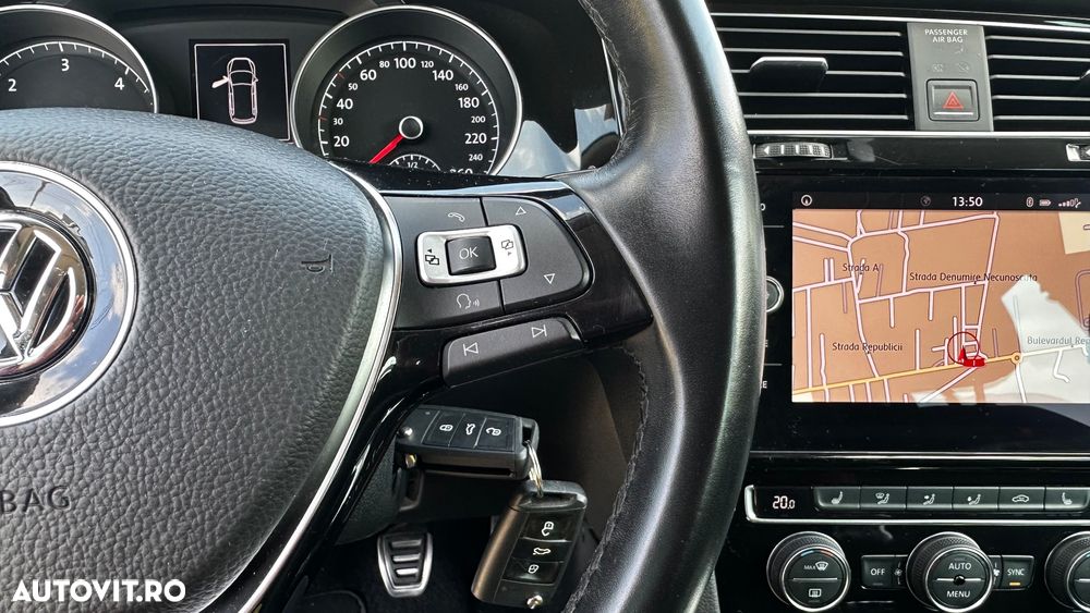 Volkswagen Golf 2.0 TDI Sound - 22