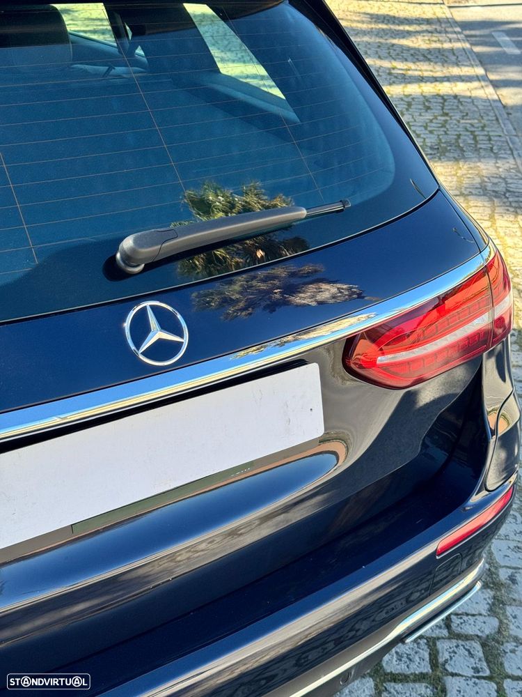 Mercedes-Benz E 300 de Avantgarde 4Matic - 6