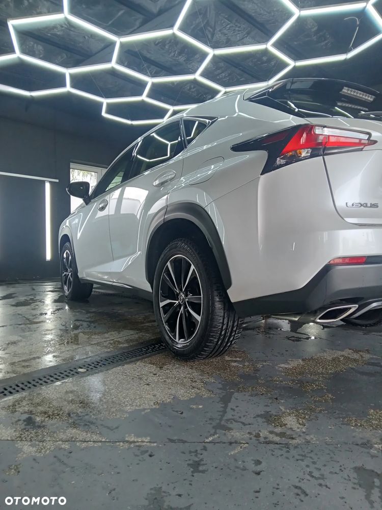 Lexus NX 200t Elite AWD - 20