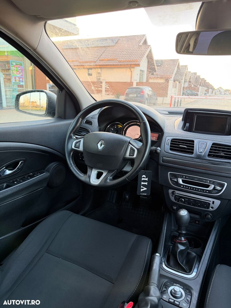 Renault Megane ENERGY dCi 110 Start & Stop Paris Business - 6