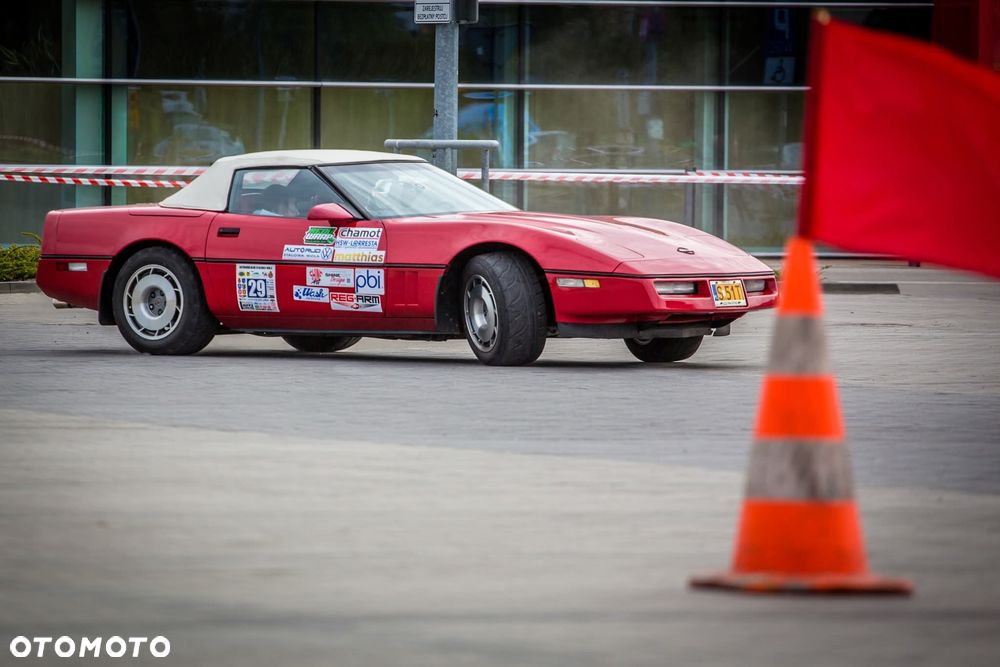 Chevrolet Corvette - 19