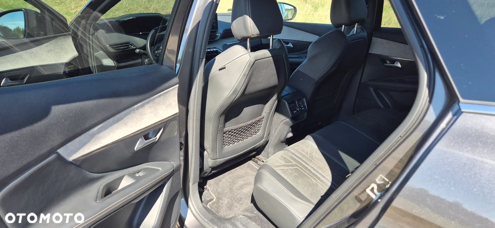 Peugeot 3008 1.6 PureTech GT S&S EAT8 - 11