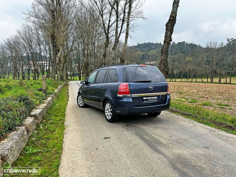 Opel Zafira 1.9 CDTi Enjoy - 4