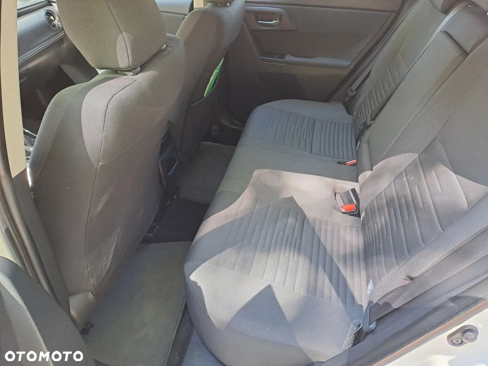 Toyota Auris 1.2 Turbo Edition S+ - 11