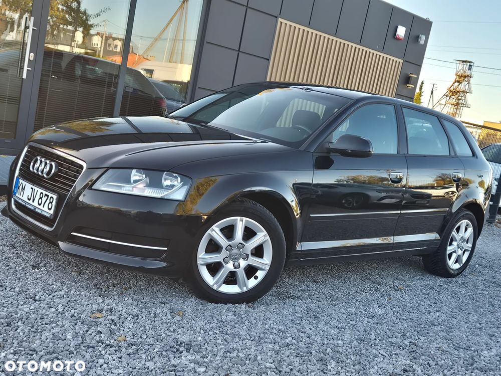 Audi A3 Sportback 1.6 TDI Ambiente - 4