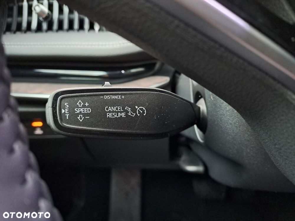 Skoda Superb 2.0 TDI SCR 4x4 L&K DSG - 13