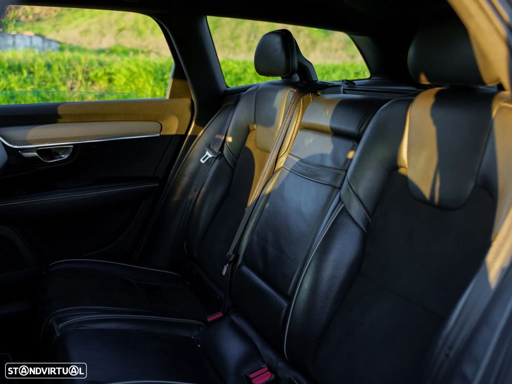 Volvo V90 2.0 D4 Momentum Geartronic - 8