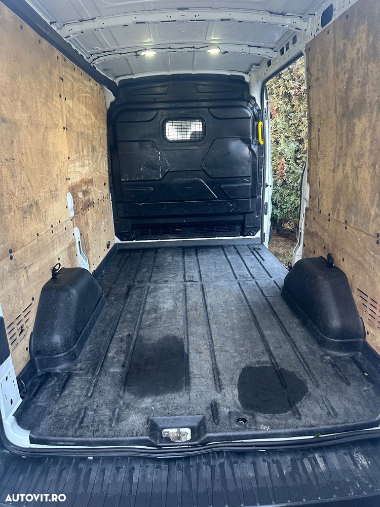 Ford Transit 2,2 - 11