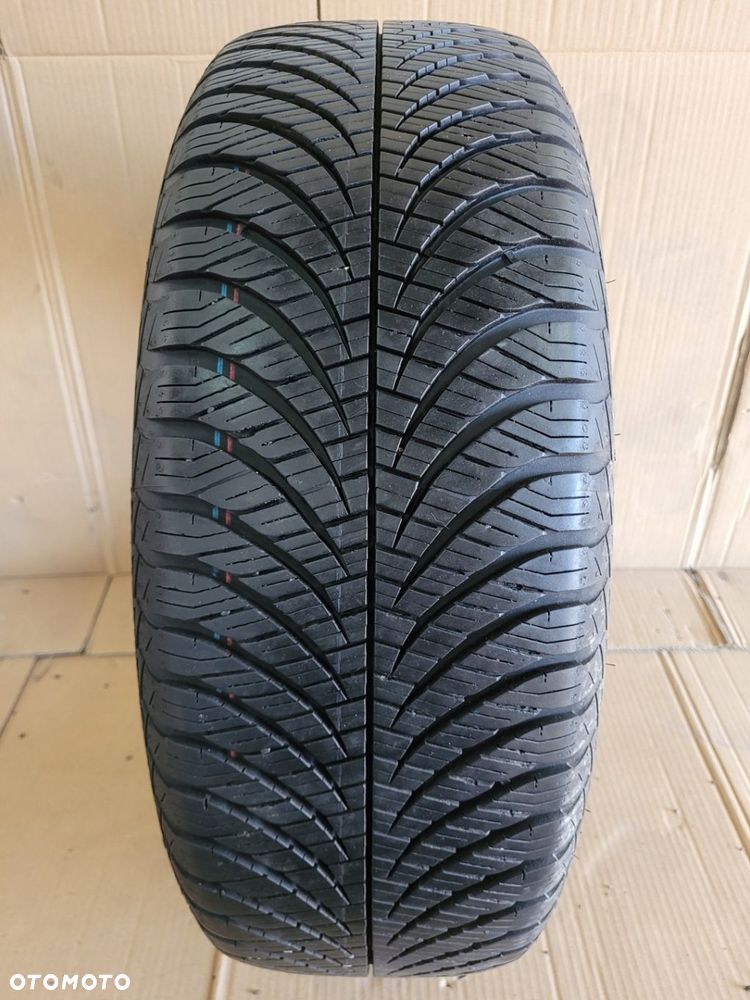 Opona całoroczna Goodyear Vector 4Seasons G2 215/60R17 96 H - 1