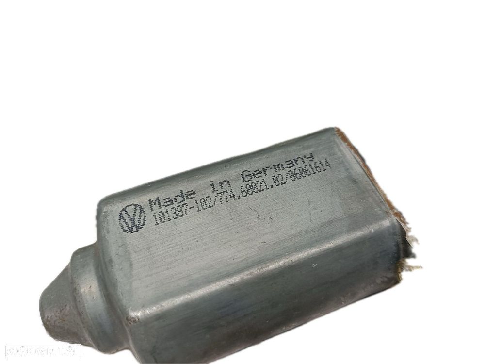 Motor Elevador Frente Direito Volkswagen Golf Iv (1J1) - 3