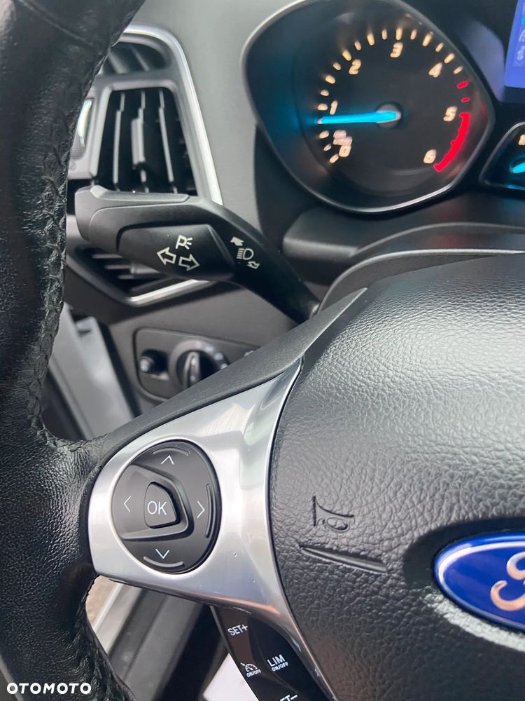 Ford Kuga 2.0 TDCi 4x4 Titanium - 27