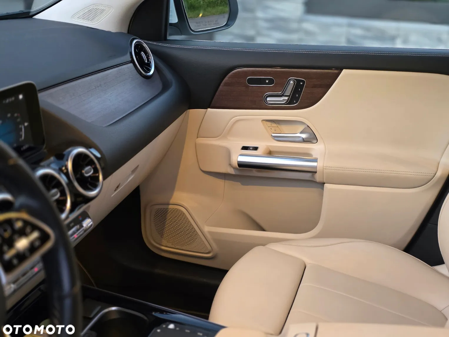 Mercedes-Benz GLA 250 4-Matic - 6