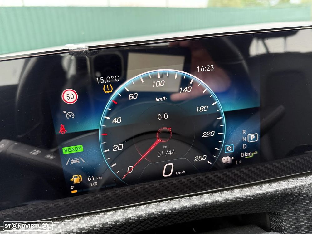 Mercedes-Benz CLA 250 e Progressive - 38