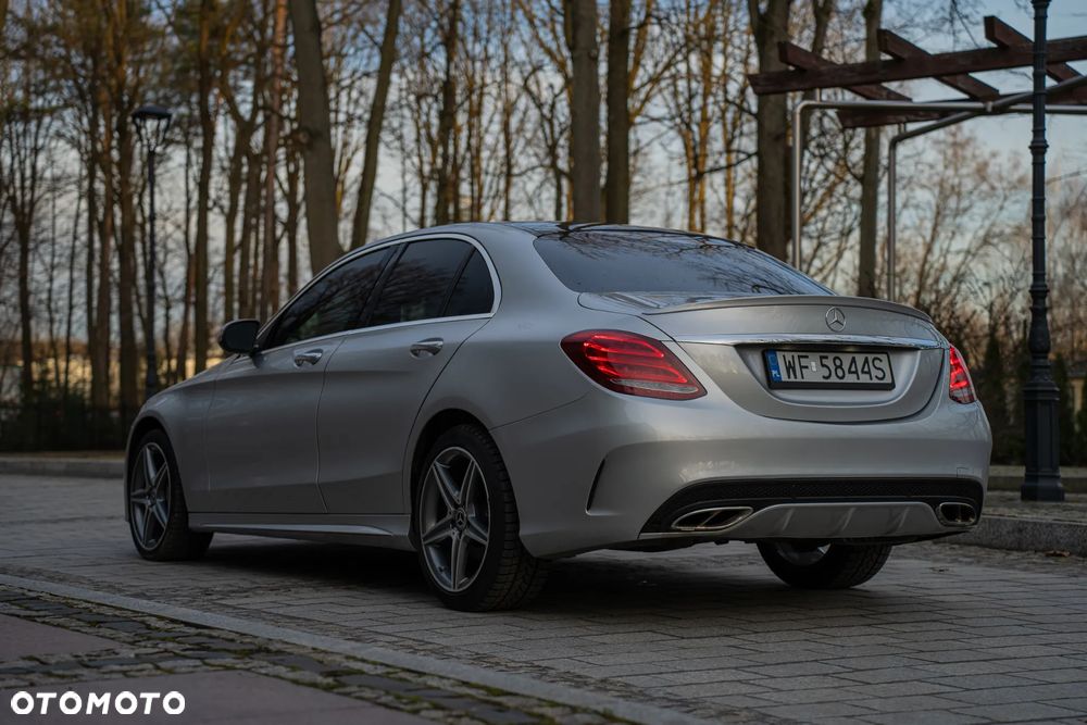 Mercedes-Benz Klasa C 300 7G-TRONIC - 5
