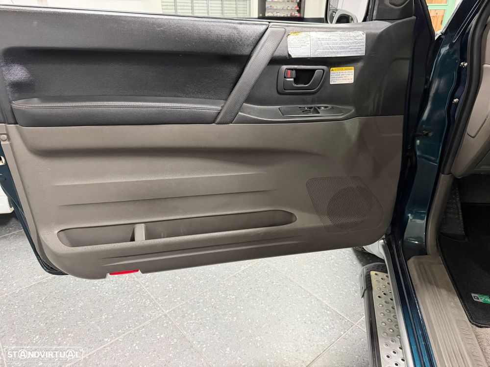 Mitsubishi Pajero 3.2 DI-D GLS ABS+CA - 15