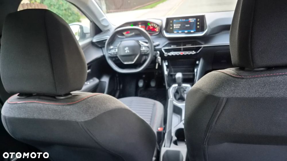 Peugeot 208 - 7