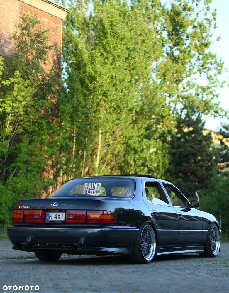 Lexus LS Standard - 4