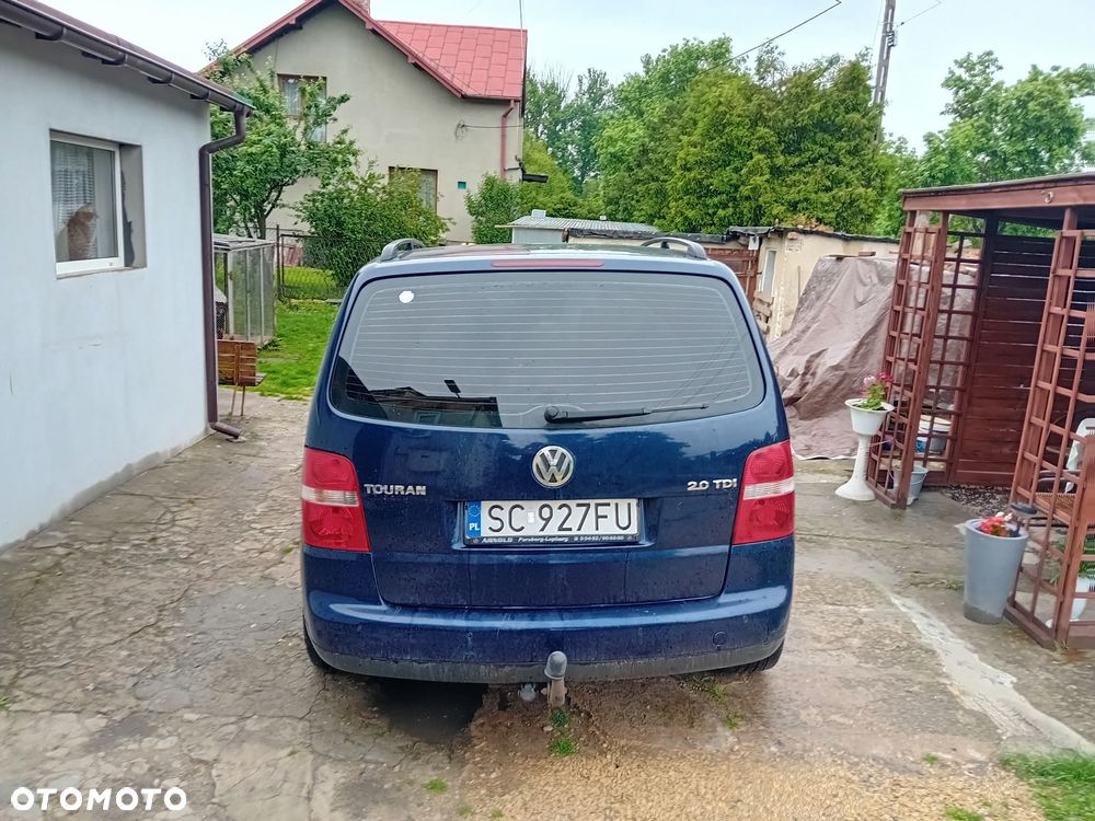 Volkswagen Touran 2.0 TDI Highline - 1