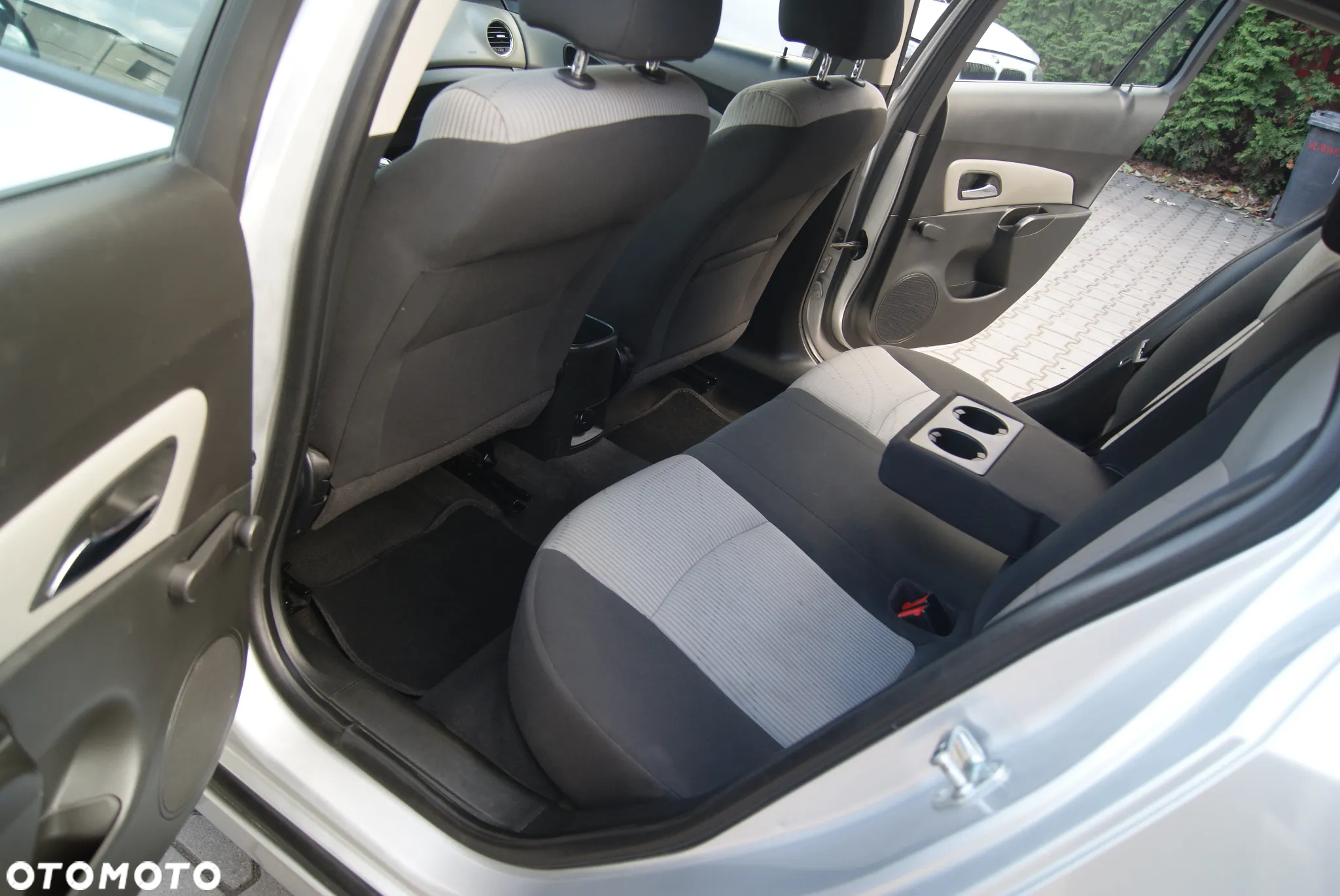 Chevrolet Cruze Station Wagon 1.6 LS - 13