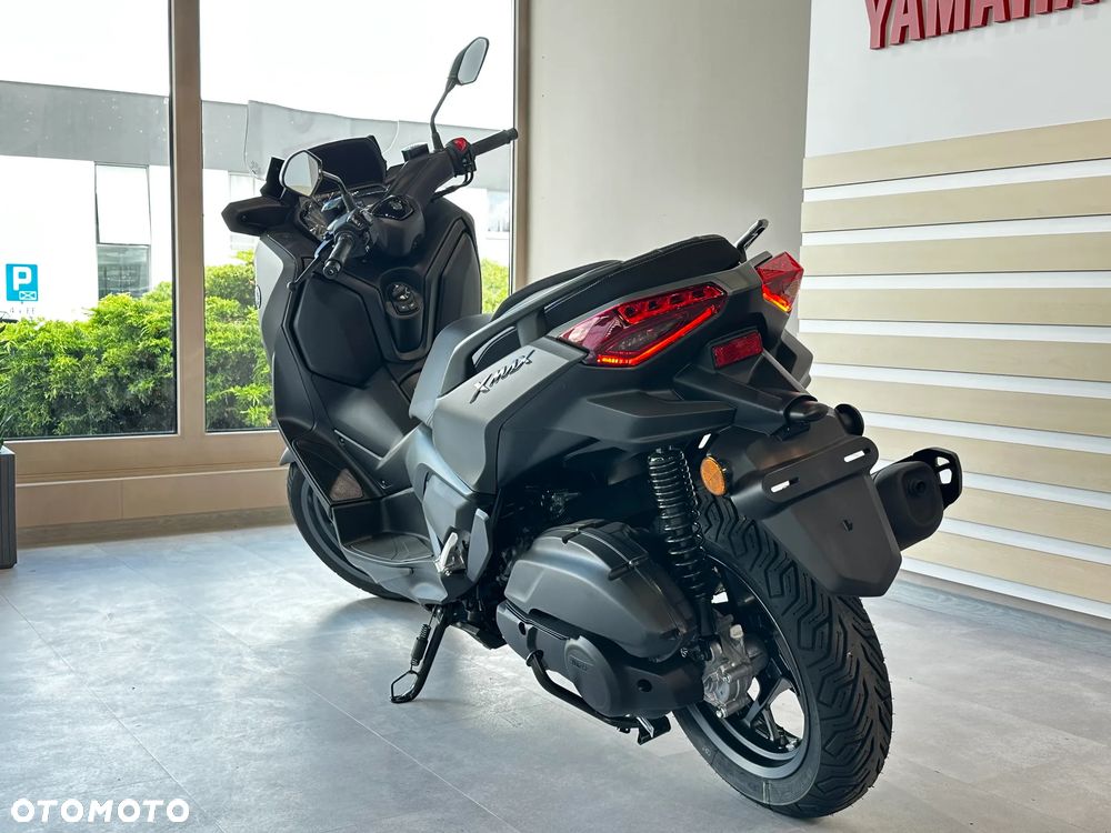 Yamaha X-max - 4