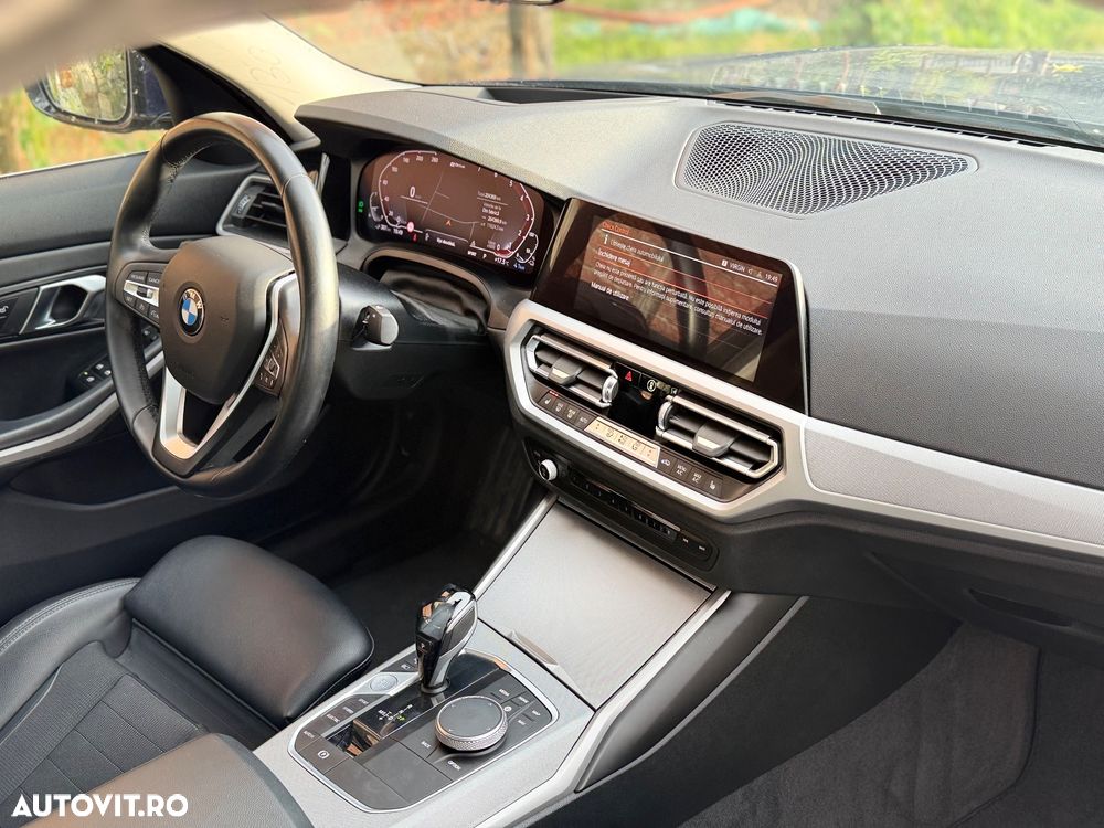 BMW Seria 3 330e Aut. Luxury Line - 18