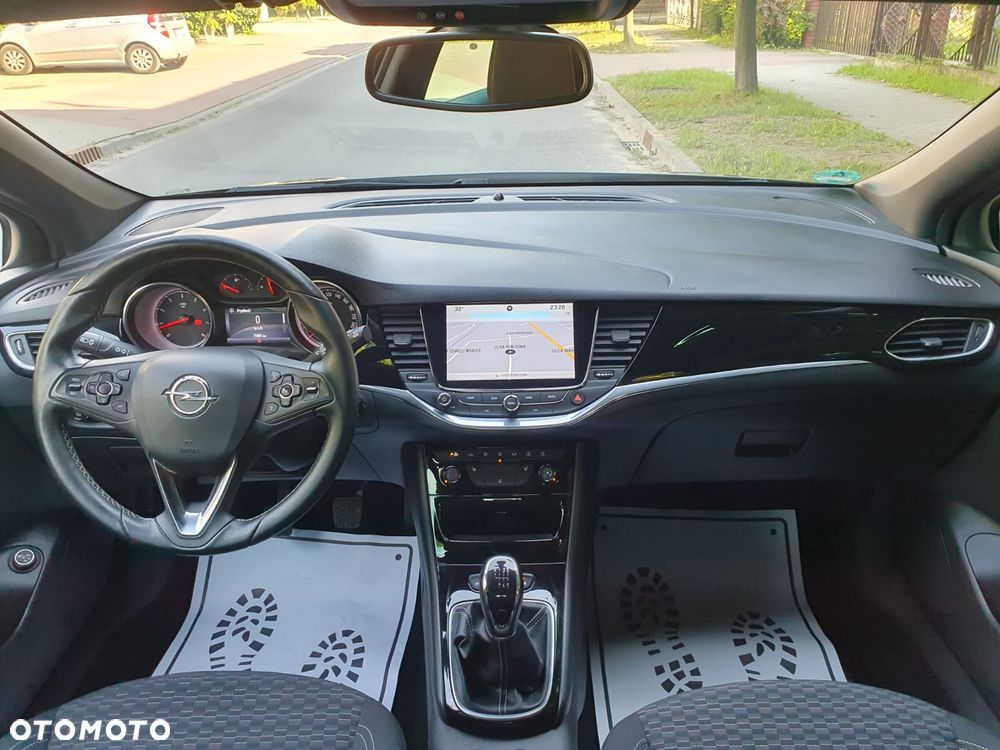 Opel Astra 1.4 Turbo Innovation - 13