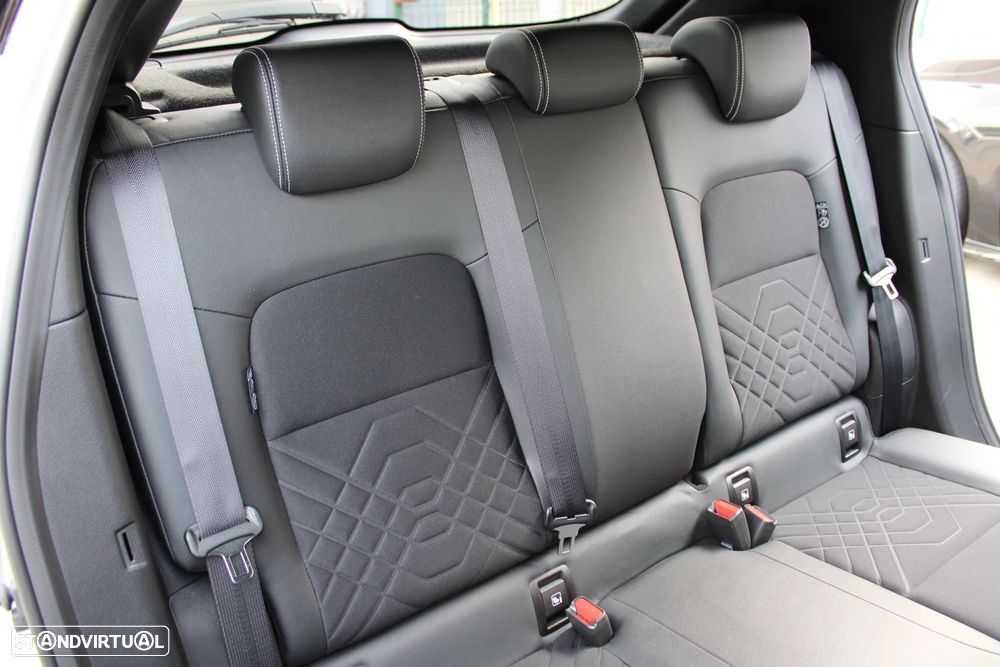 Nissan Juke 1.0 DIG-T Tekna - 29