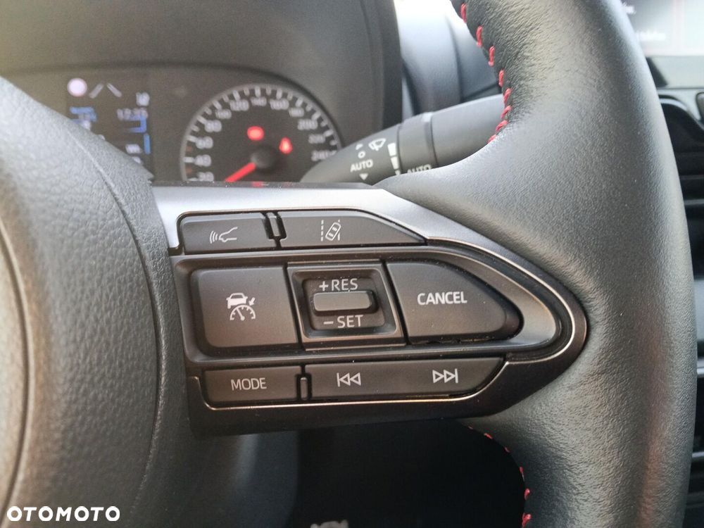 Toyota Yaris - 17