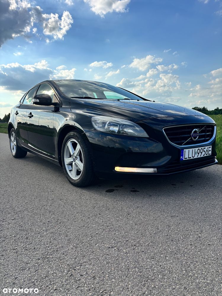 Volvo V40 D2 Momentum - 1