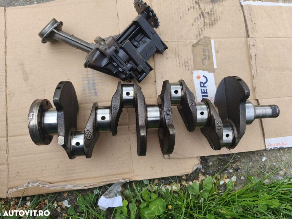 Vibrochen pistoane pompă de ulei 1.6 16v Renault Megane 2 - 4