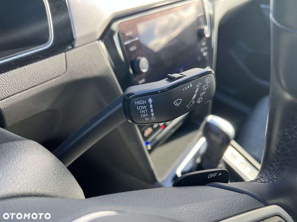 Volkswagen Passat Variant - 12