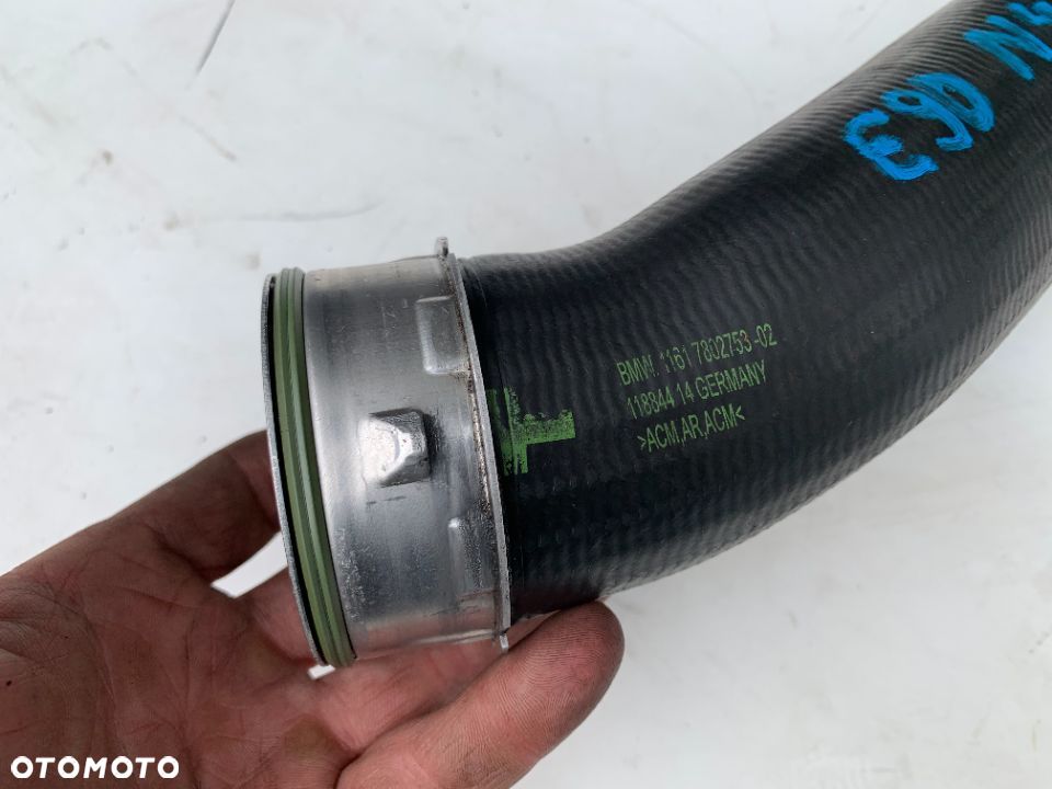 Przewód dolot od turbosprężarki do intercoolera Bmw e90 320d - 4