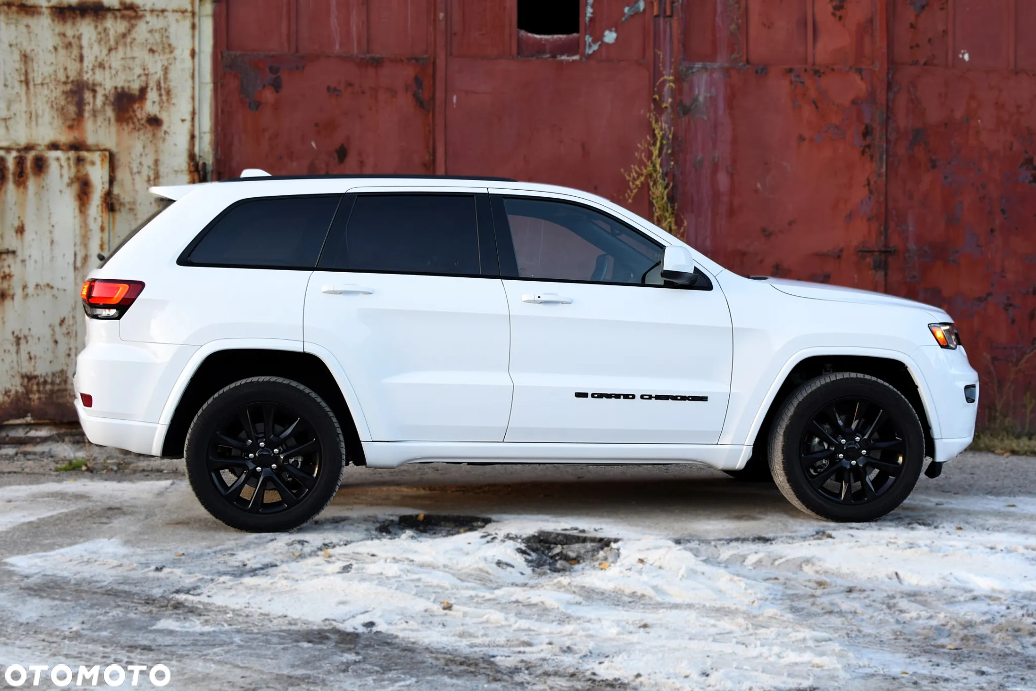 Jeep Grand Cherokee - 10