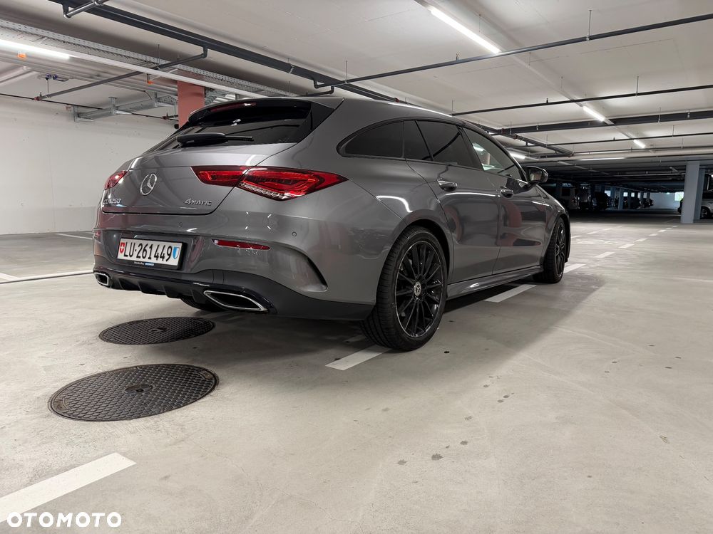 Mercedes-Benz CLA 250 4-Matic AMG Line 7G-DCT - 3