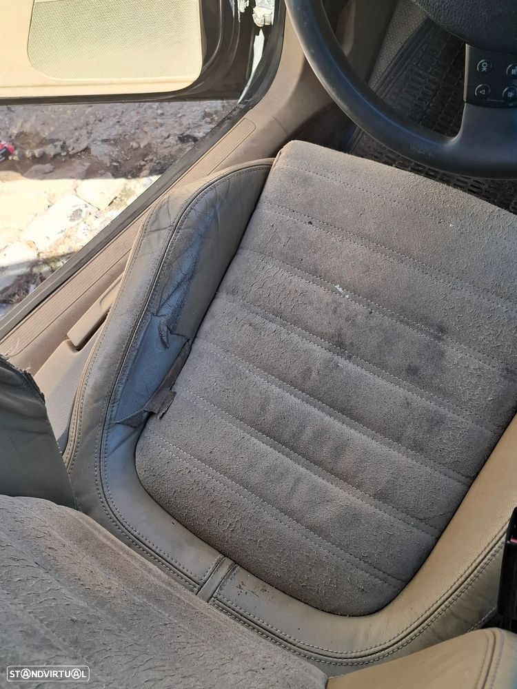 VW Passat - 13