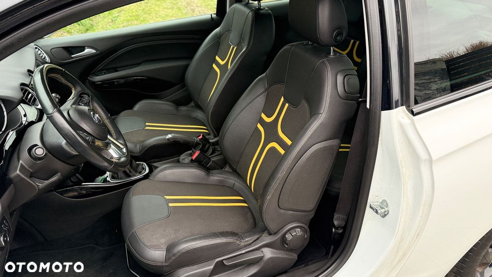 Opel Adam 1.2 White Link - 15