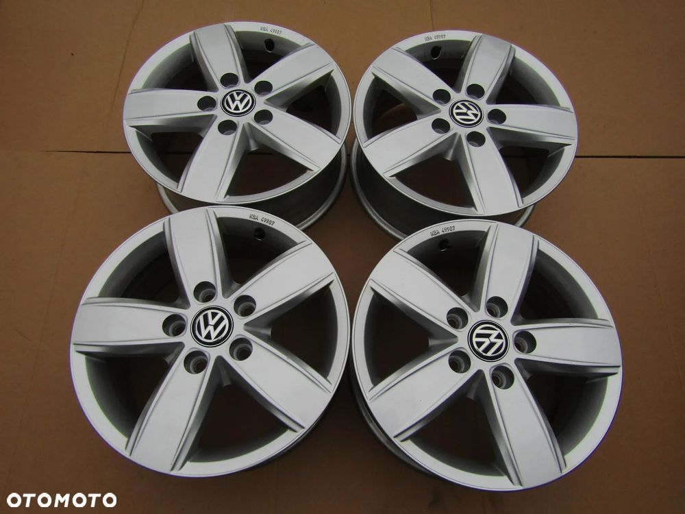 4x Felgi Aluminiowe 16 VW T5 T6 Amarok Caravelle Multivan Transporter 6,5 j 5x120 ET51 piasta 65,1 mm / 7E0071496 / ORYGINALNE - 4