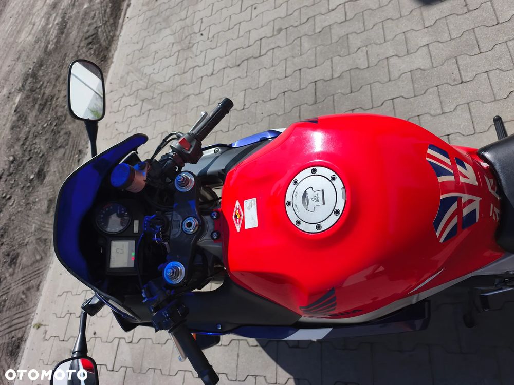 Honda CBR - 31