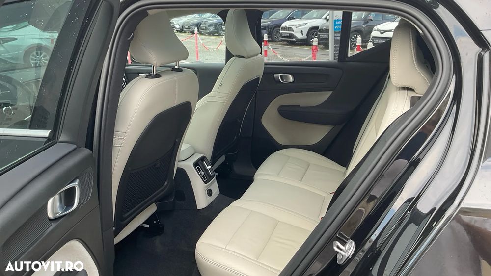 VOLVO XC40 2022 — imagine 14