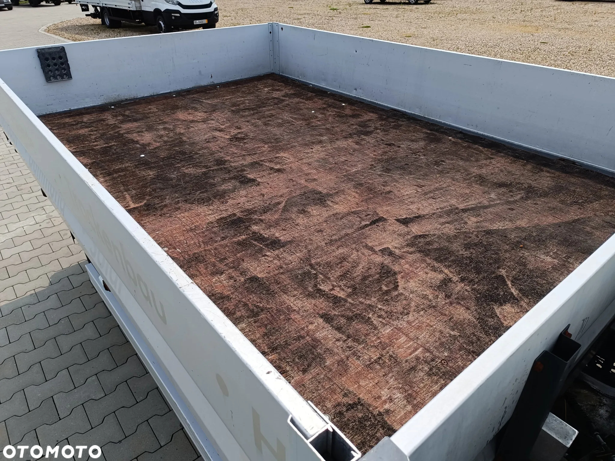 Nissan Cabstar | Sztywna Paka | DMC 3.5t - 13