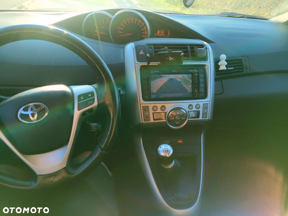 Toyota Verso 2.0 D-4D - 7