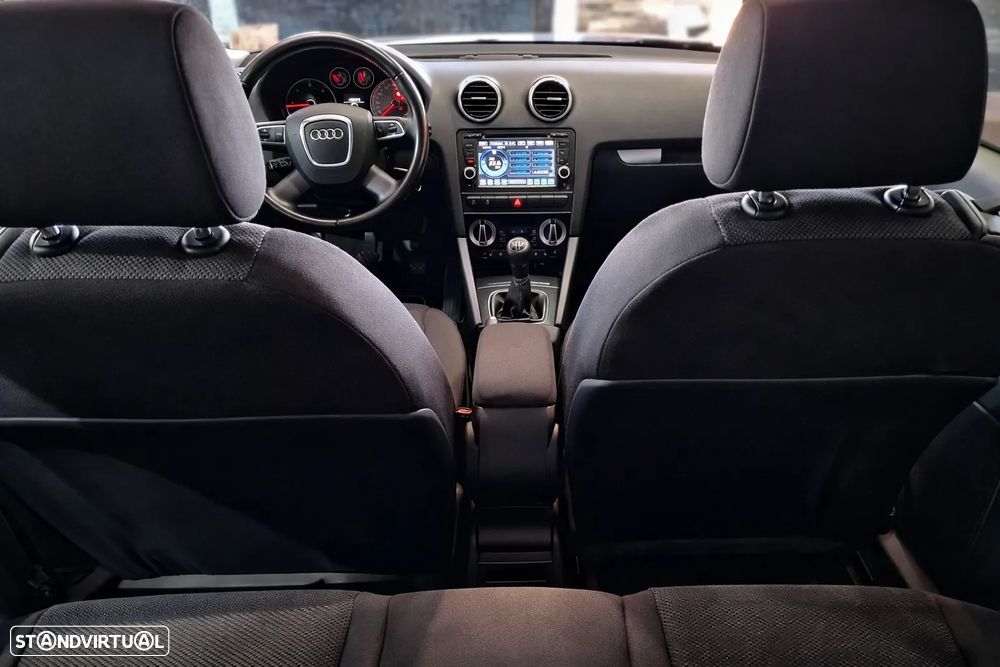 Audi A3 1.6 TDI Sport - 11