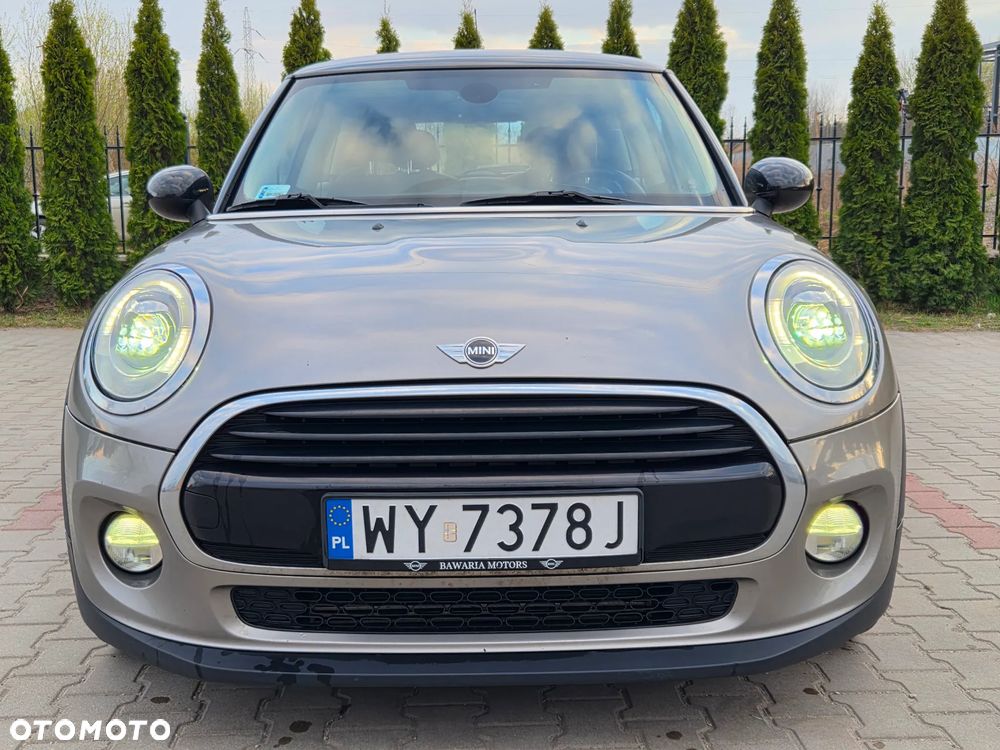 MINI Cooper Seven Chili - 32