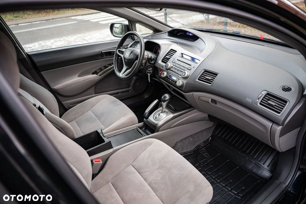 Honda Civic 1.8 Comfort - 22