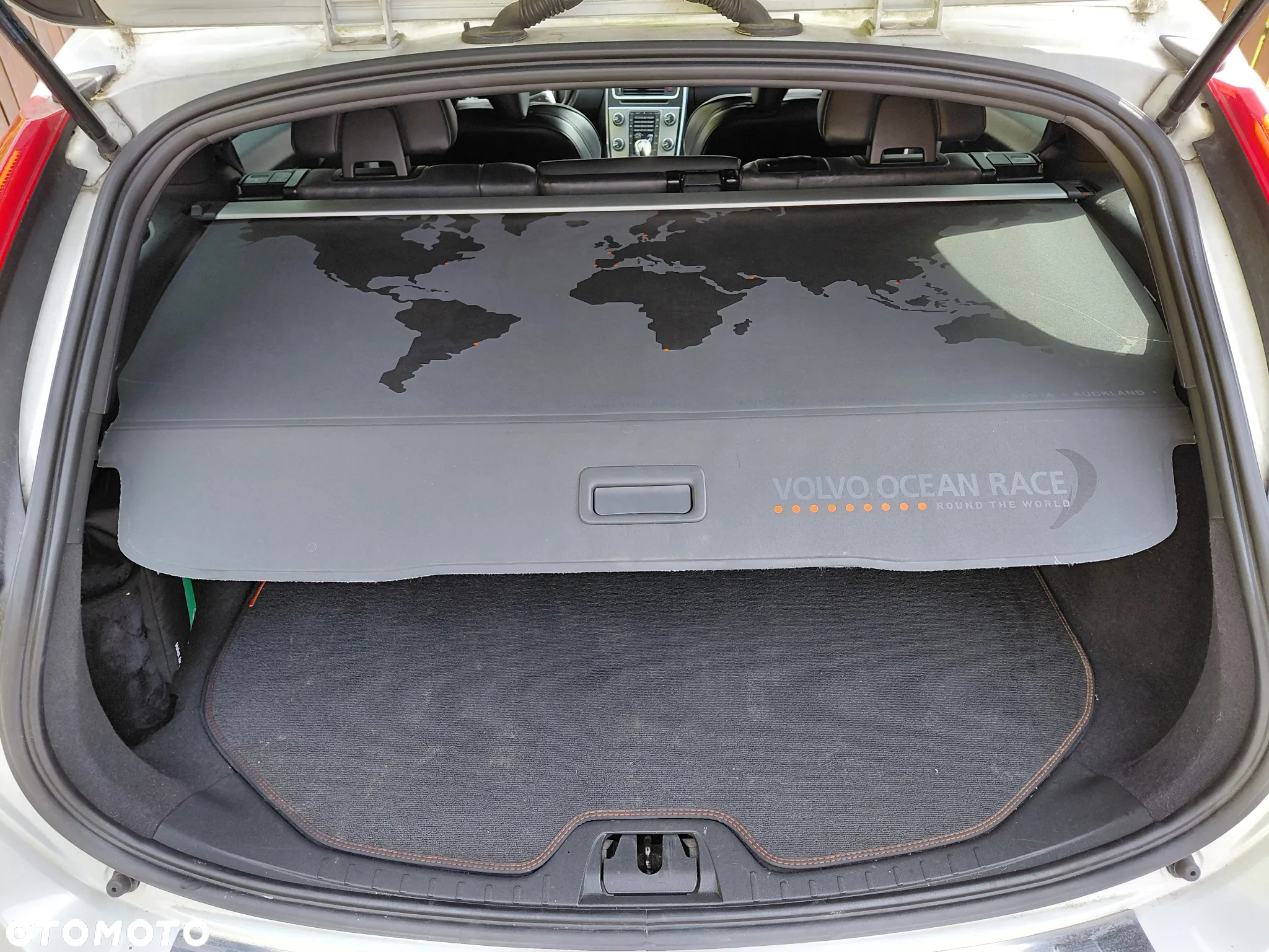 Volvo V60 D4 Drive-E Ocean Race - 20