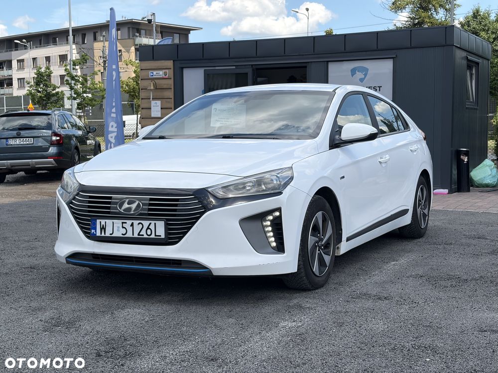 Hyundai IONIQ