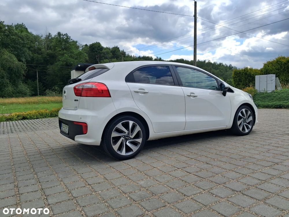 Kia Rio - 5